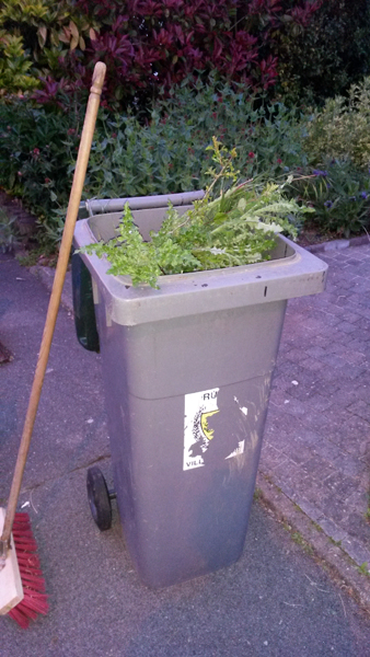 Une poubelle complète !!!