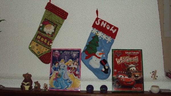 les chaussettes des enfants et calendriers de l'avent