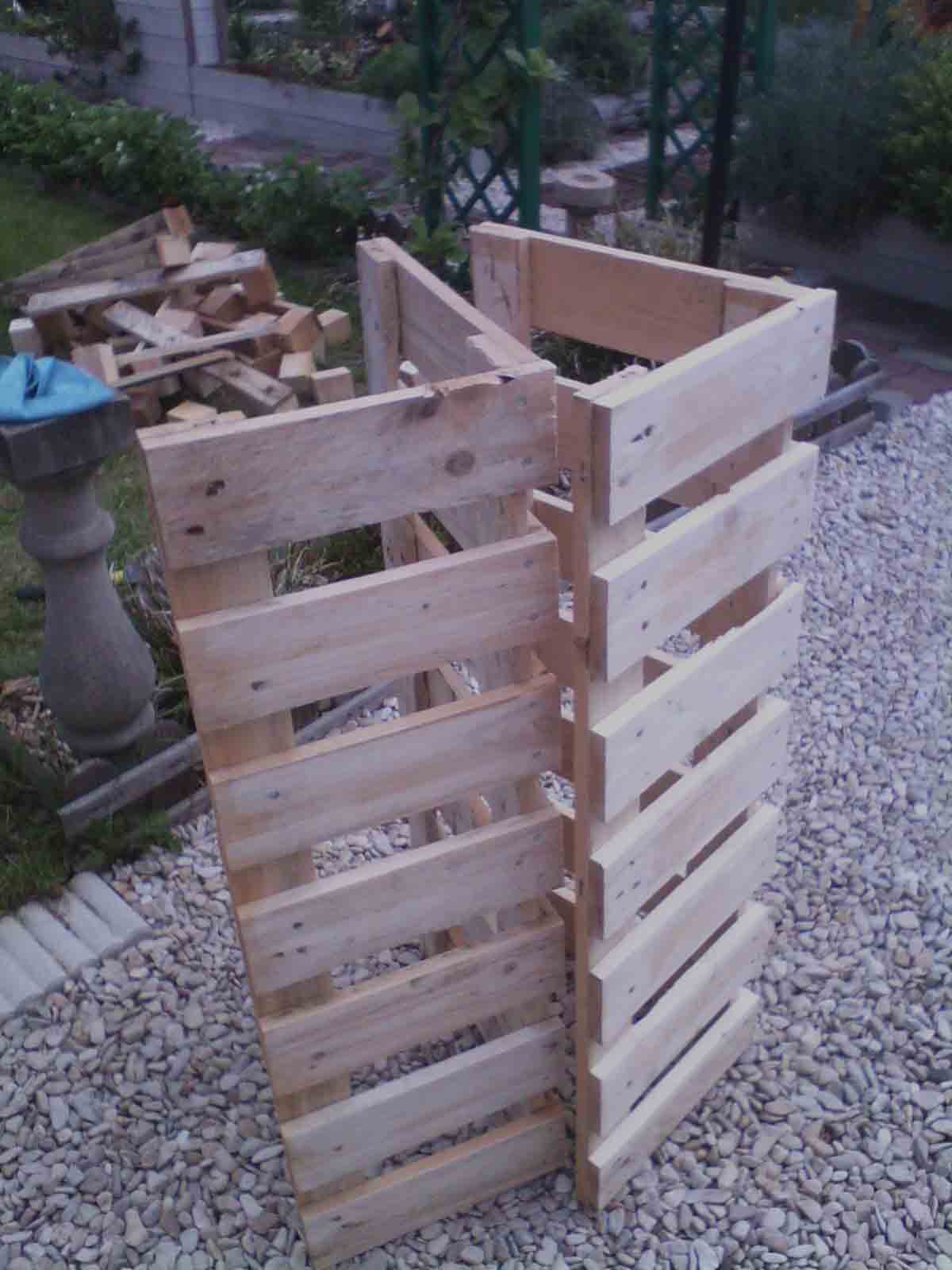 Fabriquer Une Pergola Avec Des Palettes Tonnelle en palette - Jardins du Nord forum régional site de conseils en  jardinage culture potager identification faune et flore, association  jardins-du-nord