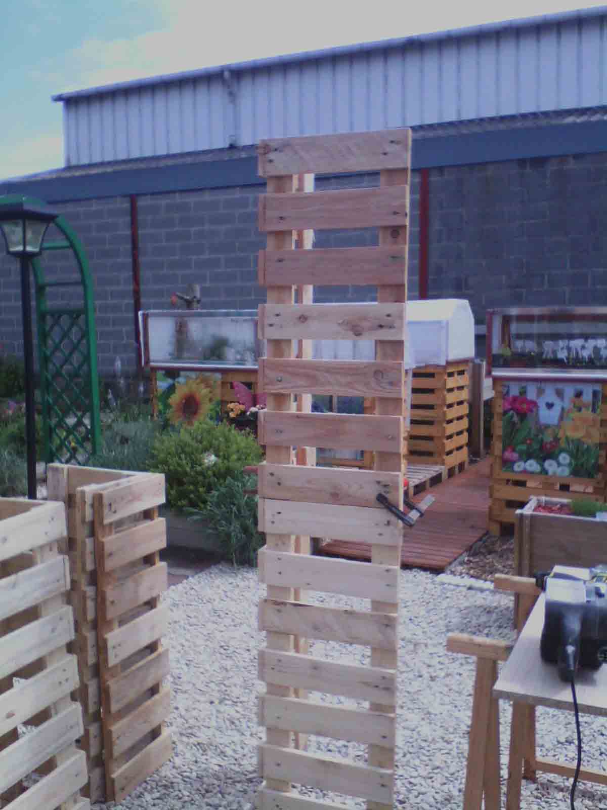 Fabriquer Une Pergola Avec Des Palettes Tonnelle en palette - Jardins du Nord forum régional site de conseils en  jardinage culture potager identification faune et flore, association  jardins-du-nord
